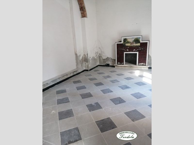 Loft in Vendita a Carrara, 58'000€, 72 m²