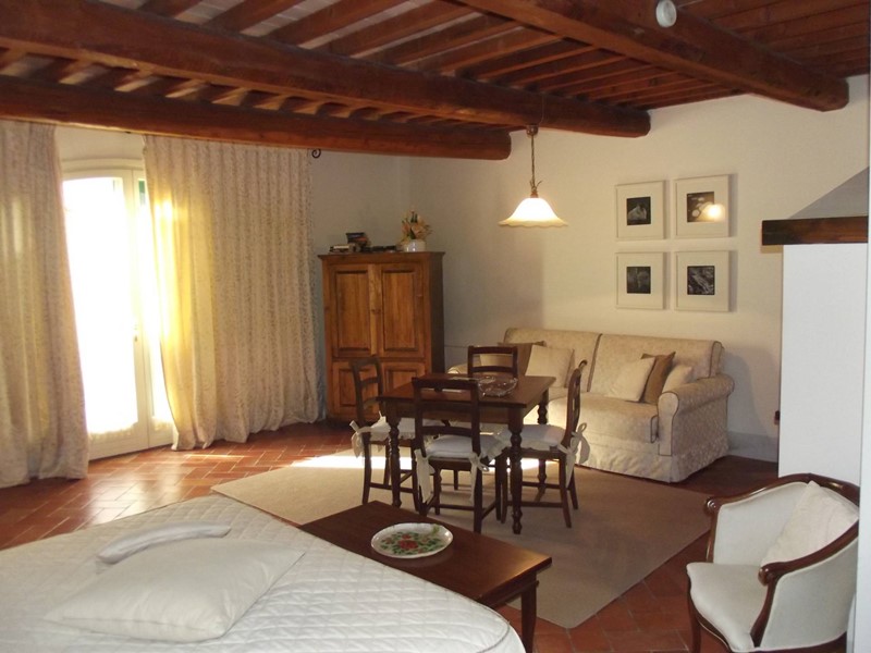 Monolocale in Vendita a Palaia, zona Colleoli, 130'000€, 51 m², arredato