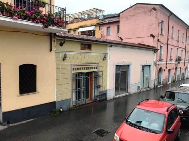 Negozio in Vendita a Massa, 28'968€, 36 m²
