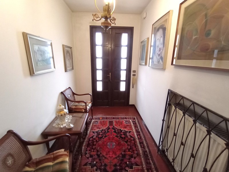 Villa in Vendita a Cavarzere, 175'000&euro;, 186 m², arredato