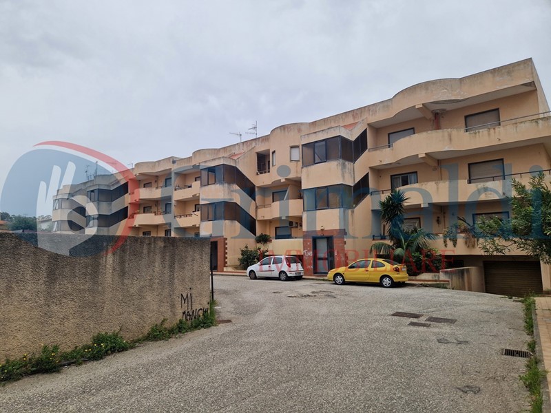 Appartamento in Vendita a Messina, 89'000€, 180 m²