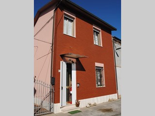 Quadrilocale in Vendita a Ravenna, 165'000€, 142 m²