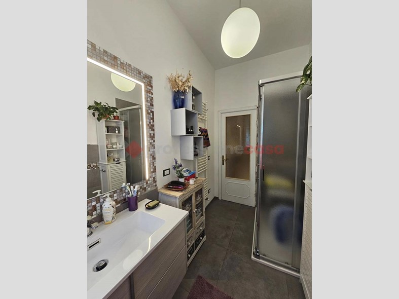 Appartamento in Vendita a Capolona, 160'000€, 122 m², arredato