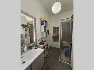 Appartamento in Vendita a Capolona, 160'000€, 122 m², arredato