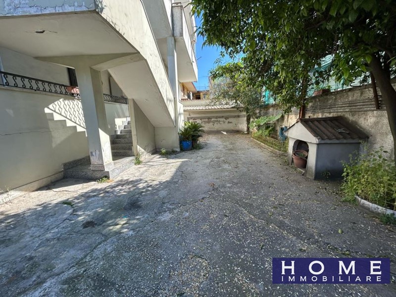Quadrilocale in Vendita a Orta di Atella, 125'000€, 180 m²