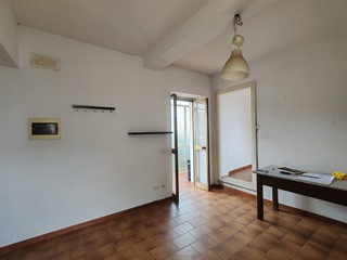Bilocale in Vendita a Massa, 76'000&euro;, 43 m², arredato