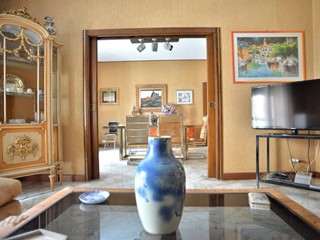 Appartamento in Vendita a Bari, 235'000€, 140 m²