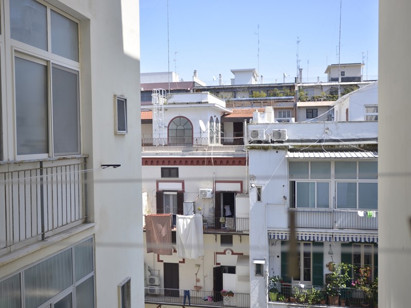 Appartamento in Vendita a Bari, 235'000&euro;, 140 m²