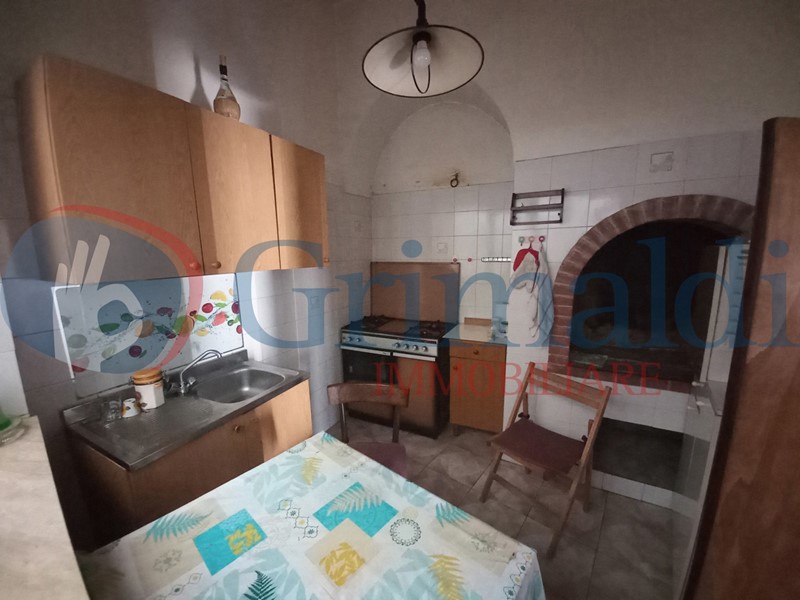 Casa Indipendente in Vendita a Ugento, 67'000€, 70 m², arredato