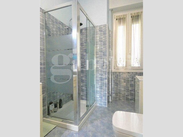 Appartamento in Vendita a Pinerolo, 108'000€, 100 m²