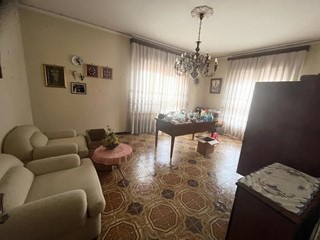 Quadrilocale in Vendita a Palermo, 135'000€, 110 m²