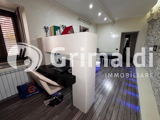 Bilocale in Vendita a Montecorvino Rovella, 88'000&euro;, 90 m²