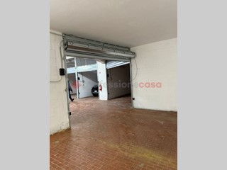 Box in Vendita a Roma, 66'000€, 850 m²