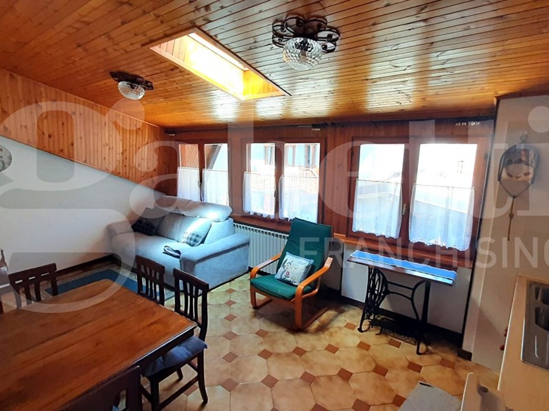 Trilocale in Affitto a Sauze d'Oulx, 2'500€, 70 m²