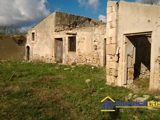 Casale in Vendita a Noto, 8'000€, 40 m²