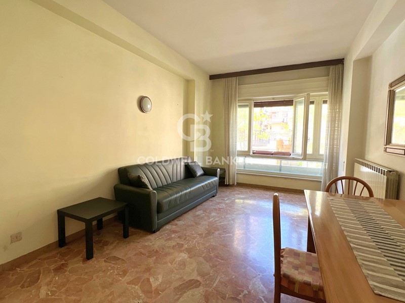 Appartamento in Vendita a Pescara, zona Porta Nuova, 205'000€, 145 m²