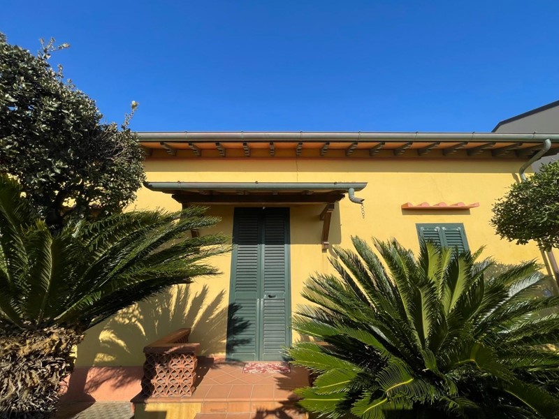 Casa Indipendente in Vendita a Pietrasanta, 1'500'000€, 100 m²
