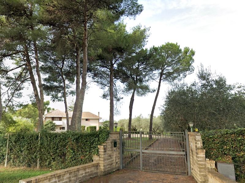 Villa in Vendita a Roma, 495'000€, 320 m²