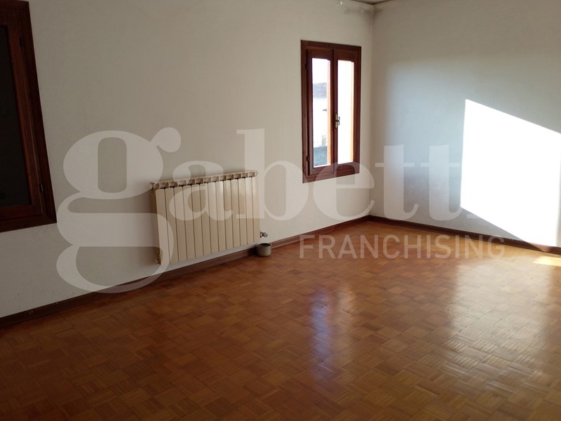 Casa Indipendente in Vendita a Costa di Rovigo, 50'000€, 65 m²