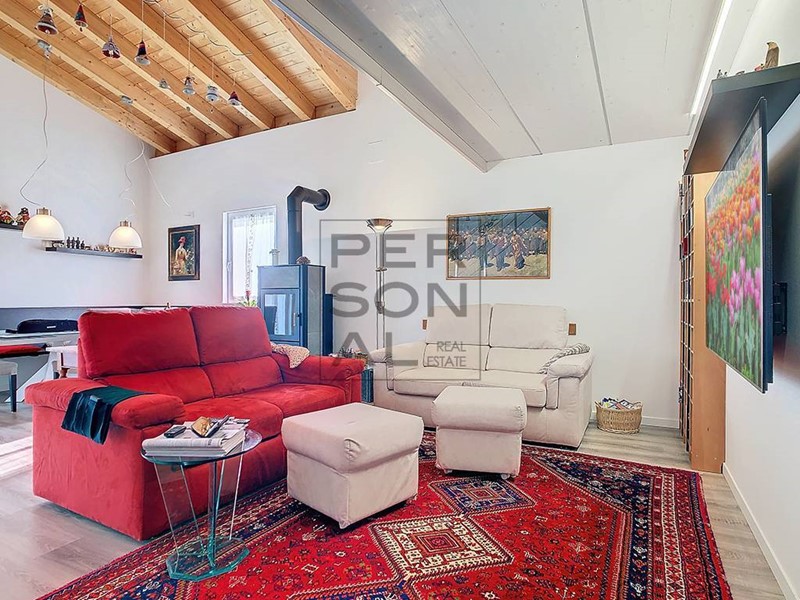 Villa bifamiliare in Vendita a Garniga Terme, 960'000€, 300 m²