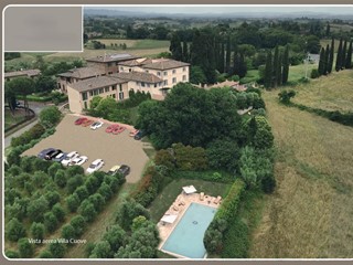 Attico in Vendita a Siena, 450'000€, 170 m²