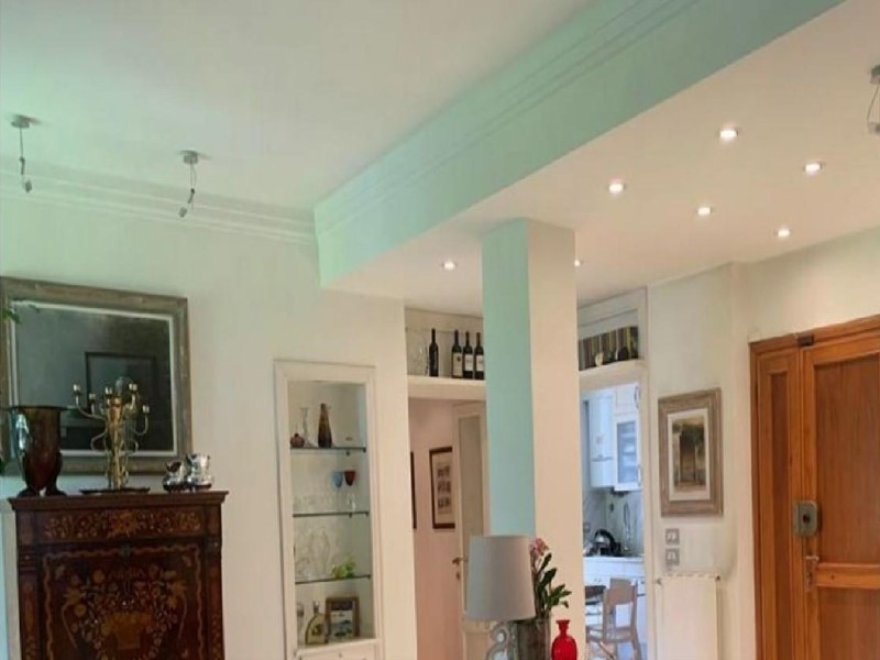 Appartamento in Vendita a Massa, zona Marina di Massa, 350'000&euro;, 108 m², arredato, con Box