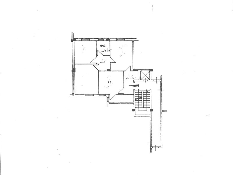 Ufficio in Affitto a Modugno, 650€, 90 m²