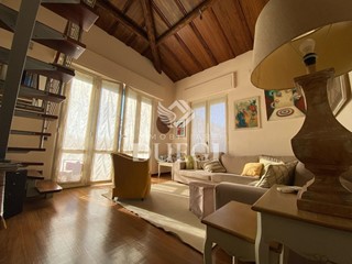 Appartamento in Vendita a Viareggio, 430'000€, 110 m², arredato