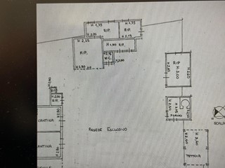 Casale in Vendita a Forte dei Marmi, zona Vaiana, 1'500'000€, 230 m², arredato, con Box