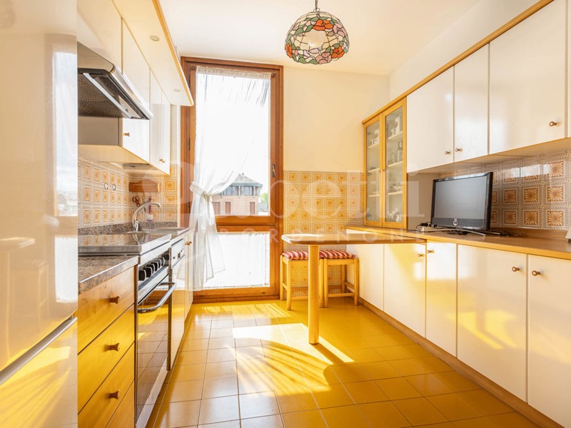 Appartamento in Vendita a Pordenone, 230'000€, 135 m², arredato