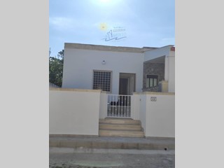 Villa in Vendita a Torricella, 110'000€, 65 m², arredato