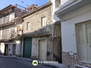 Casa Indipendente in Vendita a Pagliara, 25'000€, 40 m²