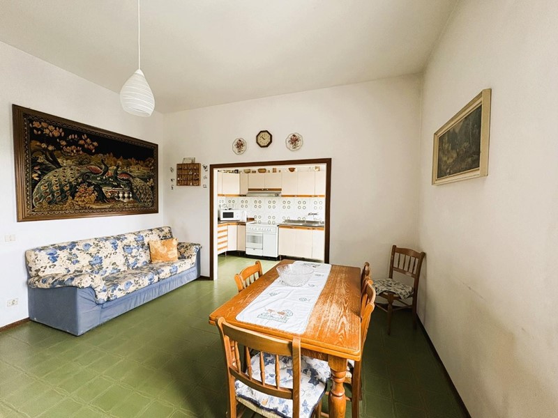 Quadrilocale in Vendita a Empoli, zona Santa Maria a Ripa, 250'000€, 100 m², con Box