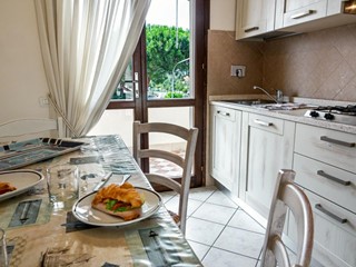 Bilocale in Vendita a Rosignano Marittimo, zona Vada, 179'000€, 52 m², arredato