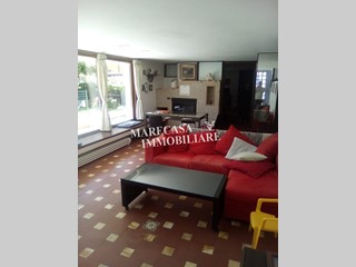 Appartamento in Vendita a Carrara, zona Marina di Carrara, 270'000€, 115 m², arredato