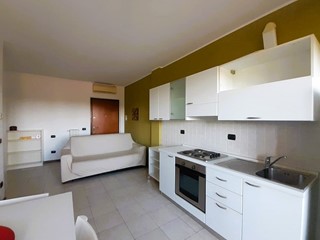 Monolocale in Vendita a Legnano, 92'000€, 45 m², arredato