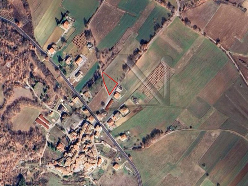 Terreno edificabile in Vendita a Fagnano Alto, zona Pedicciano, 24'000€, 1465 m²