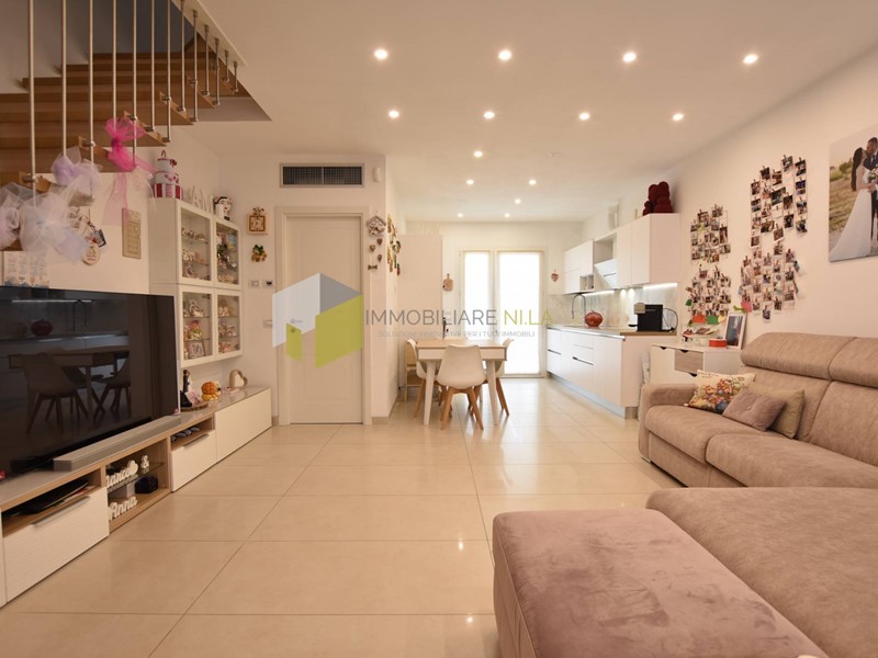 Villetta a schiera in Vendita a Vecchiano, 399'000€, 129 m², arredato