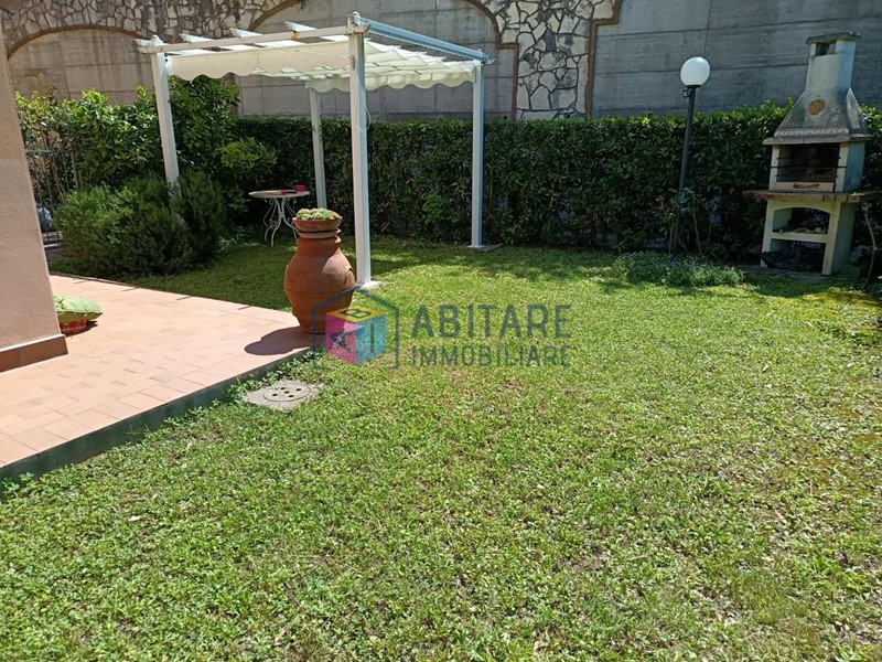 Bilocale in Vendita a Rosignano Marittimo, zona Nibbiaia, 149'000€, 55 m², arredato