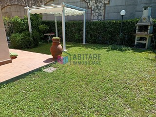 Bilocale in Vendita a Rosignano Marittimo, zona Nibbiaia, 149'000€, 55 m², arredato