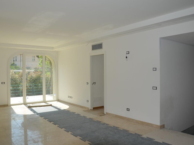 Appartamento in Vendita a Viareggio, 1'280'000€, 130 m²
