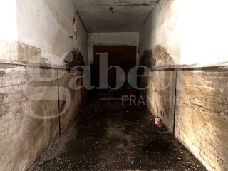 Casa Indipendente in Vendita a Avola, 68'000€, 200 m²