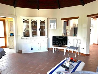 Villa in Vendita a San Felice Circeo, 265'000€, 117 m²