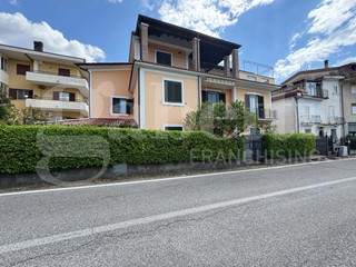 Quadrilocale in Vendita a Castello del Matese, 135'000€, 170 m², arredato