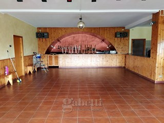 Villa in Vendita a Campobasso, 310'000€, 550 m²