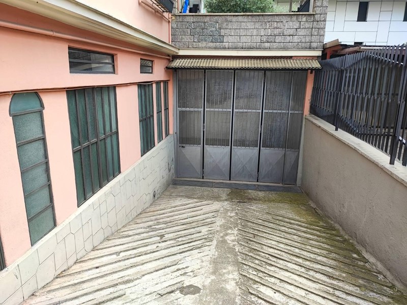 Magazzino in Vendita a Collegno, 95'000€, 131 m², con Box