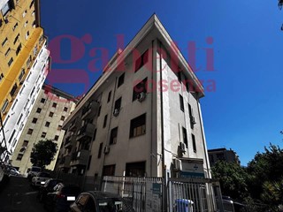 Bilocale in Vendita a Cosenza, 90'000€, 95 m²