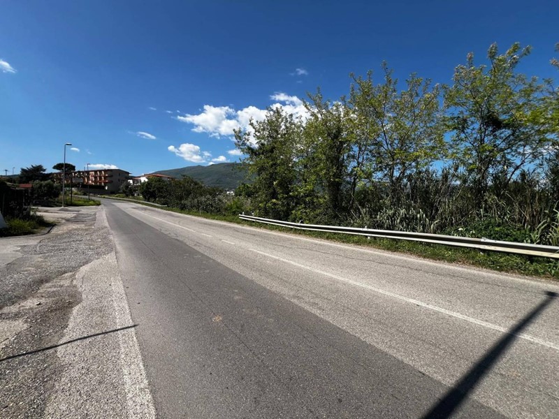 Terreno edificabile in Vendita a Eboli, 105'000€, 5000 m²