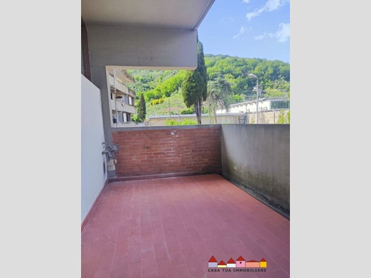 Quadrilocale in Vendita a Carrara, 125'000€, 100 m²