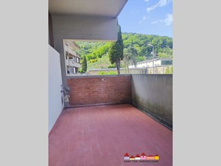 Quadrilocale in Vendita a Carrara, 125'000€, 100 m²